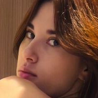 Lau.Reyess Nude