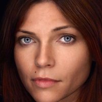 Nicole de Boer Nude