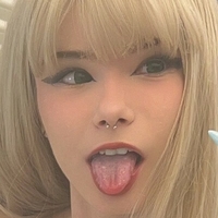 Petite Foxy Mei Nude